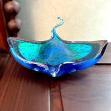 Load image into Gallery viewer, Handblown Glass Manta Ray
